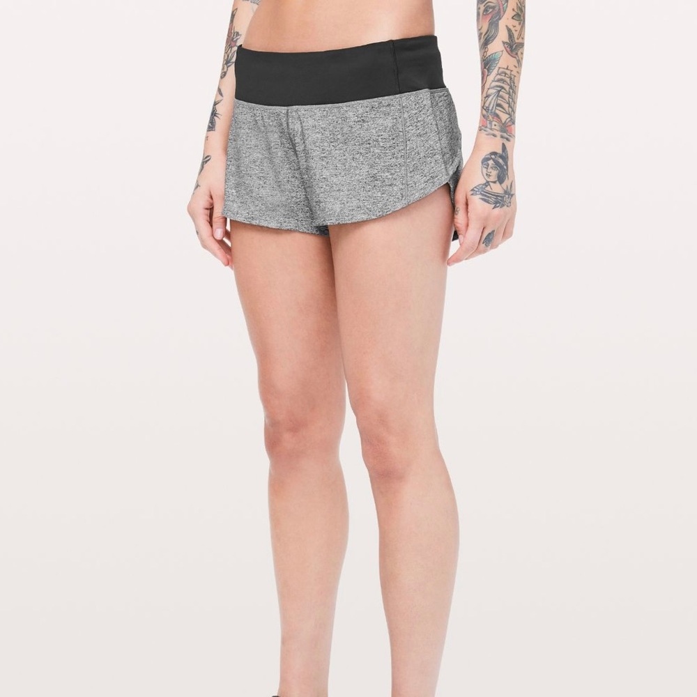 2.5 speed low rise lined shorts lululemon in grey and black